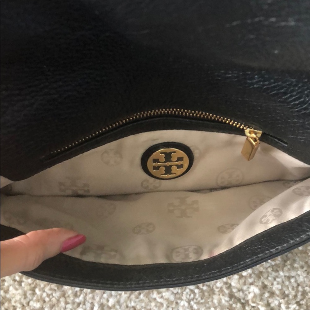 Tory Burch Crossbody - Picture 4 of 8
